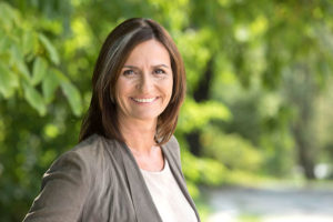 Dir. Maria Sauer