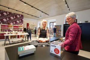 Caritas Carla Shop Innenansicht